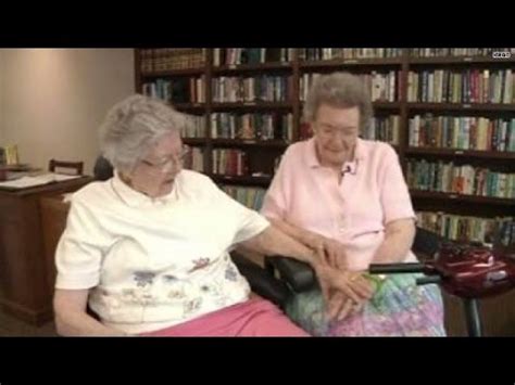 LESBIAN GRANNY tube porn videos